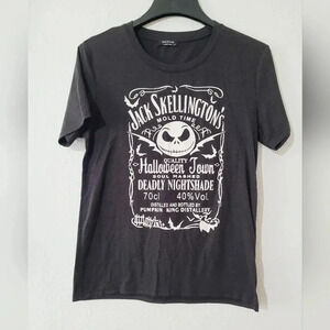 Jack skellington t-shirt size Medium
